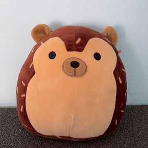 squishmallow- hans the hedgehog
